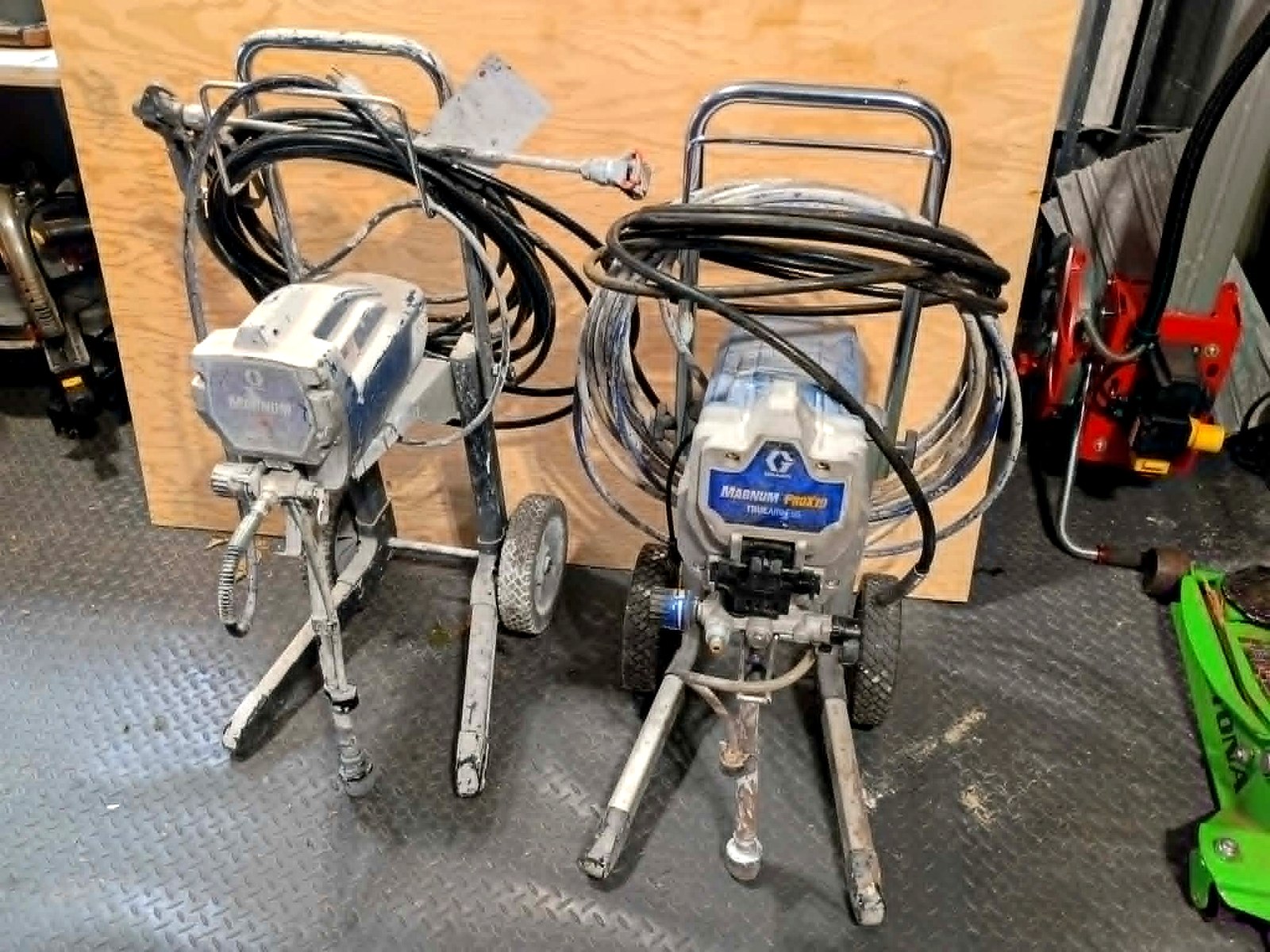 Graco Magnum X7 airless paint sprayer for rent